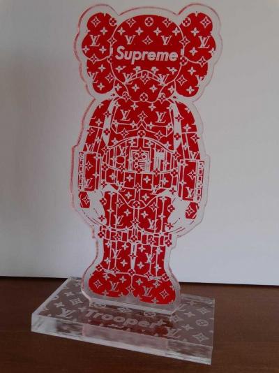 Louis VUITTON & Supreme - Kaws Stormtrooper - Street Art - Plazzart
