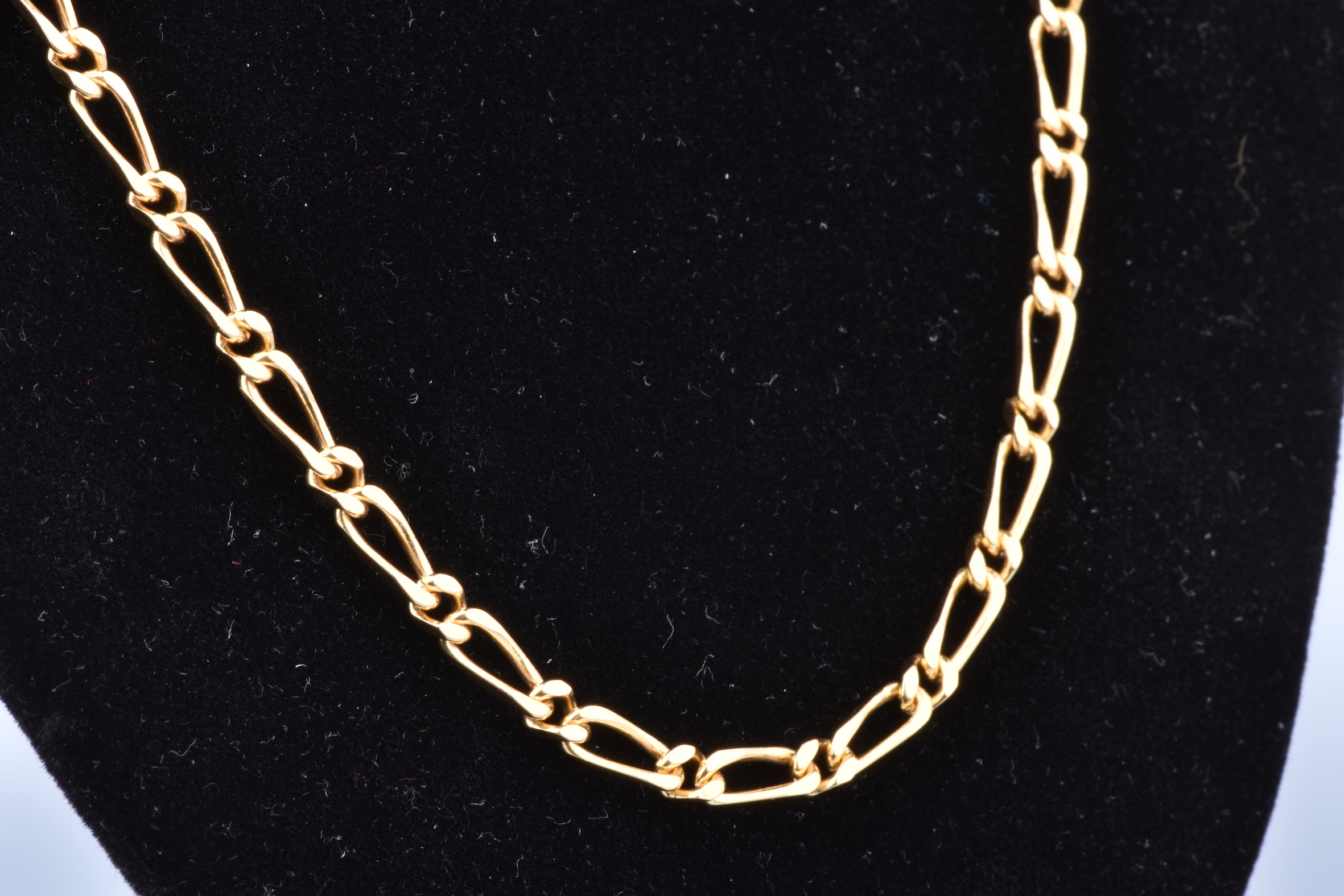 Men's chain in 18 carat yellow gold (750 thousandths) alternating 1/2 ...