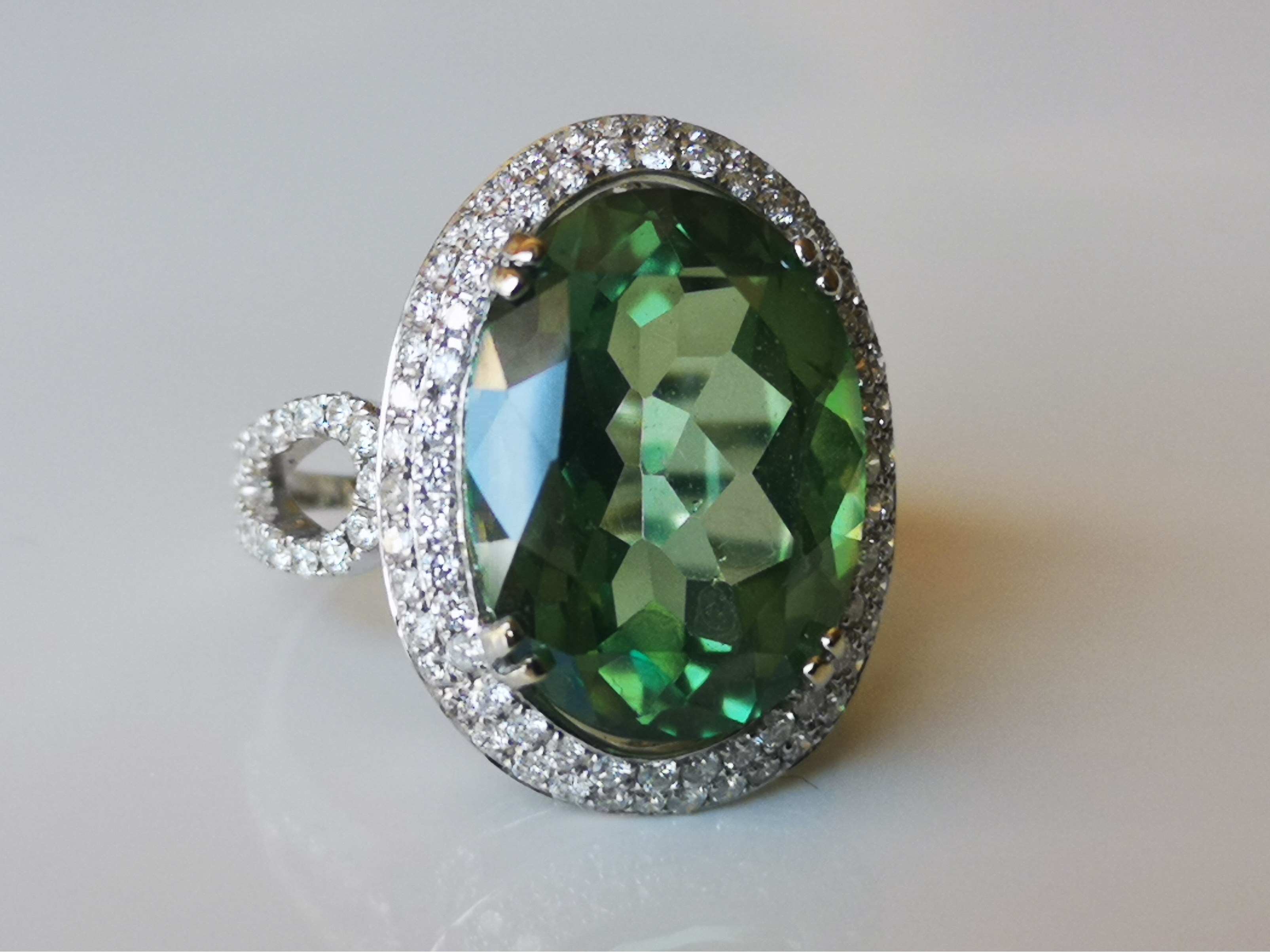 Bague topaze verte new arrivals