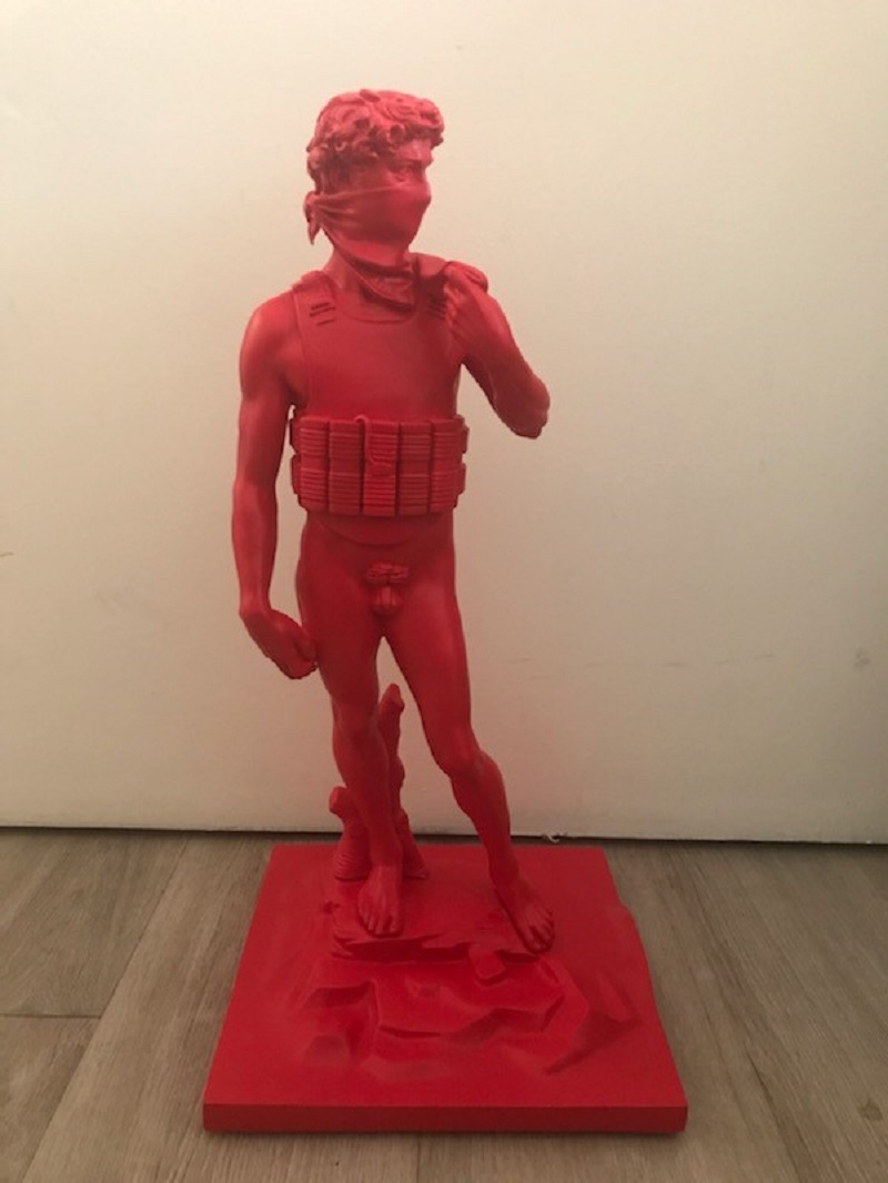 BANKSY ( after) - Suicide Man (version rouge) - polymer sculpture