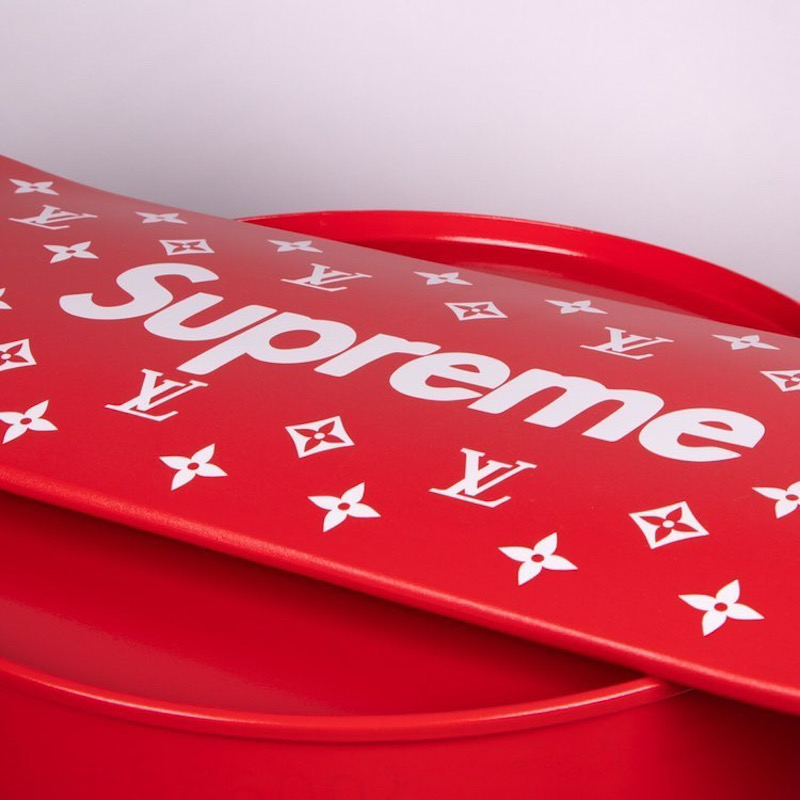 Shakeart83 Supreme Skateboard (red), 2021 Sculpture Li…
