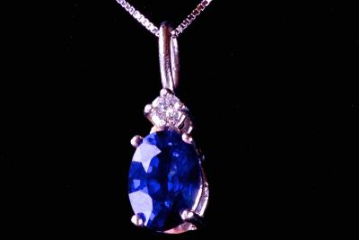 Buy sell expertized Jewellery & Watches - Pendants - Sapphire