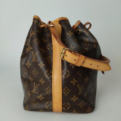 LOUIS VUITTON - Mode (Kleidung und Accessoires) - Plazzart